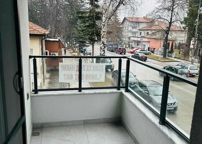 Διαμέρισμα July